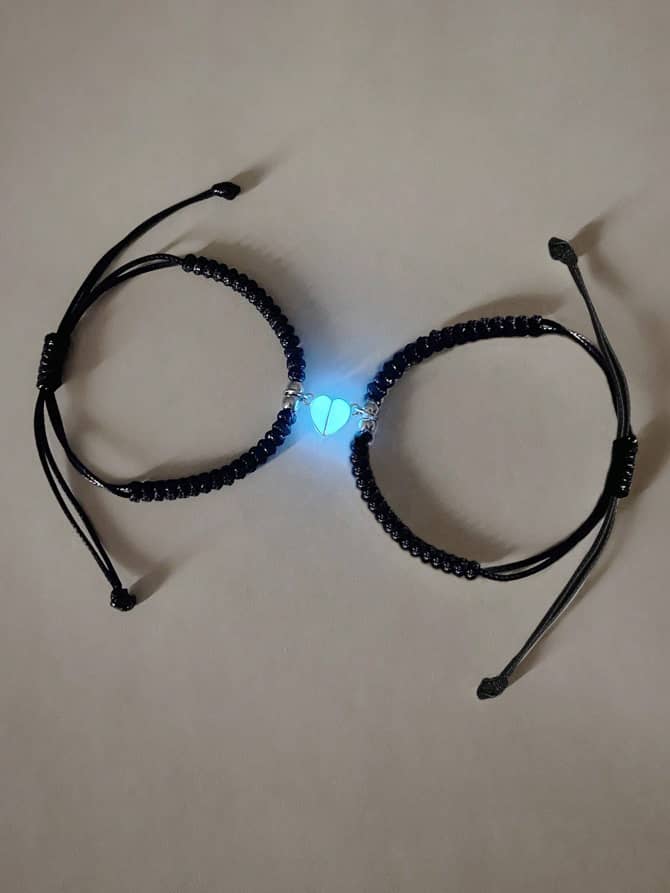 Bracelet Cœur Magnétique Lumineux