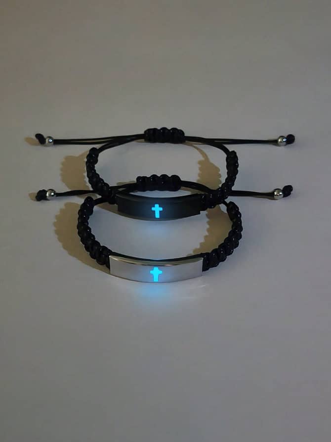 Bracelet Croix Lumineuse