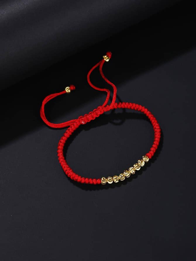 Bracelet Fil Rouge Porte-Bonheur